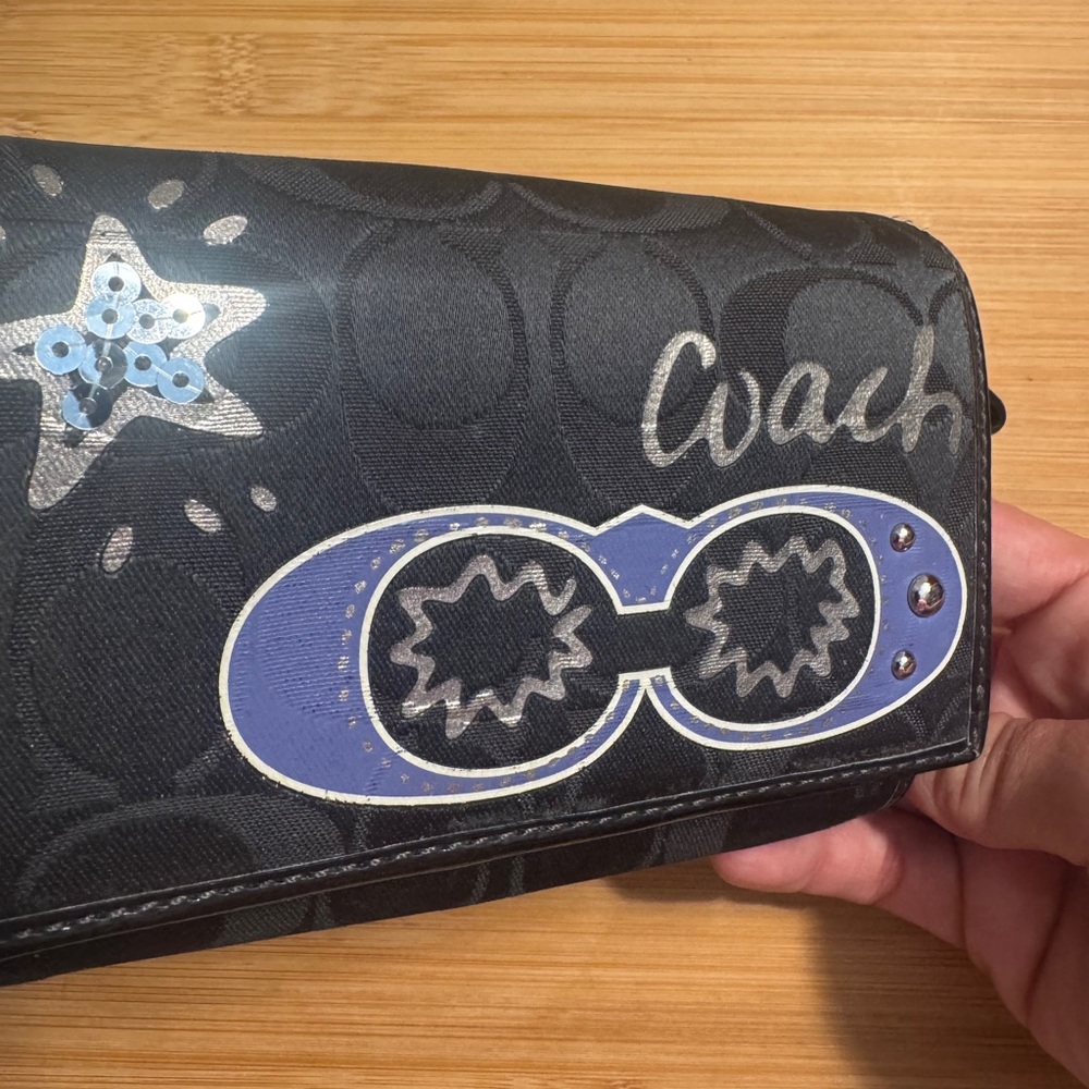 Coach Daisy Pop Optic Wallet - Picture 2 of 10